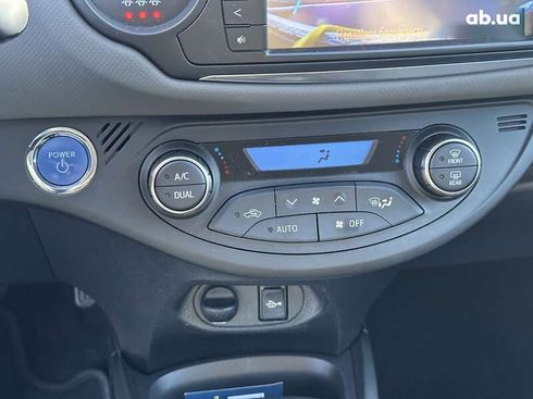 Toyota Yaris 2015 - фото 24