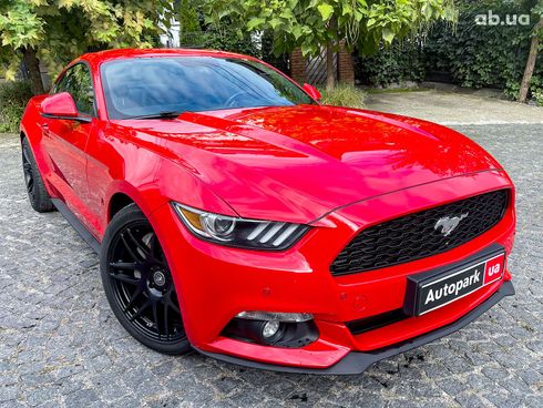 Ford Mustang 2017 красный - фото 4