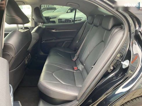 Toyota Camry 2020 - фото 20