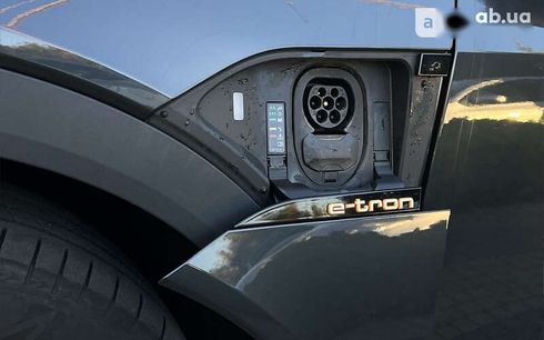 Audi E-Tron 2020 - фото 10