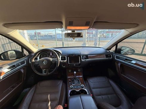 Volkswagen Touareg 2011 - фото 21