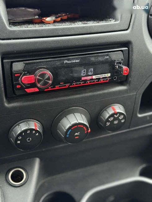 Renault Master 2013 - фото 15