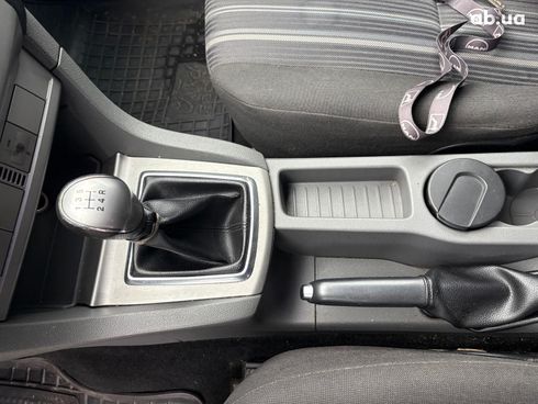 Ford Focus 2008 красный - фото 24