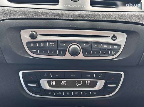Renault Scenic 2011 - фото 19