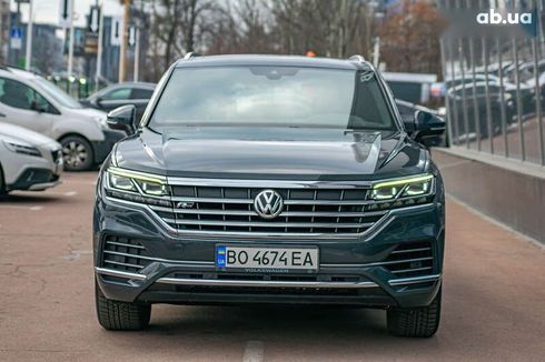 Volkswagen Touareg 2019 - фото 3