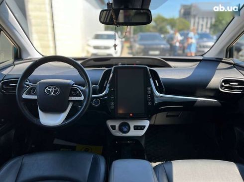Toyota Prius 2018 - фото 15