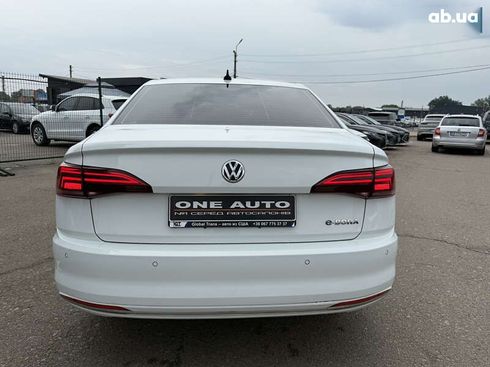 Volkswagen e-Bora 2020 - фото 6