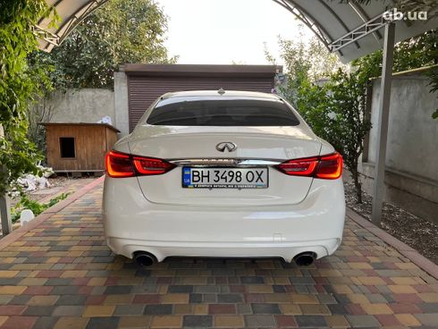 Infiniti Q50 2017 белый - фото 4