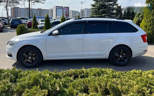 Skoda Octavia 2017 - фото 4