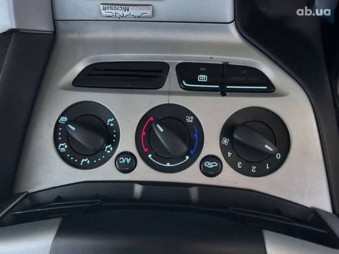 Ford Focus 2013 - фото 24