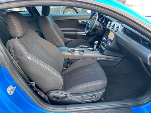 Ford Mustang 2020 синий - фото 24