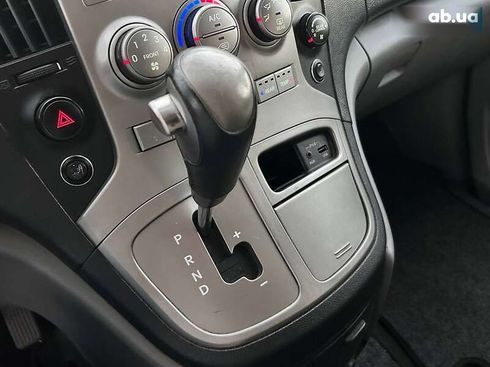 Hyundai H-1 2012 - фото 17