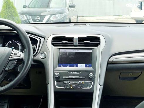 Ford Fusion 2018 - фото 30
