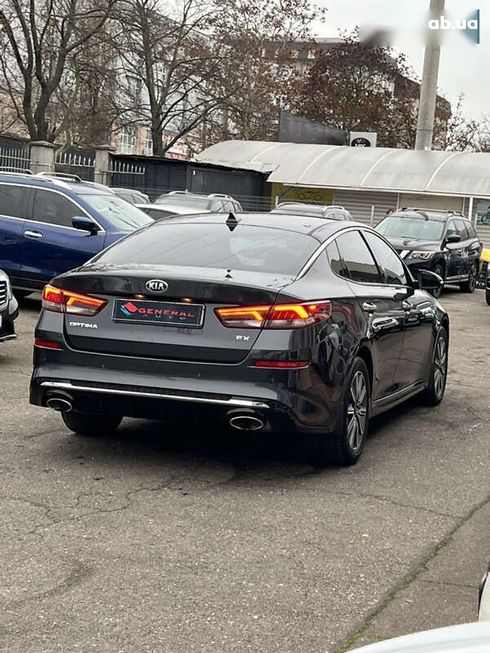 Kia Optima 2018 - фото 10