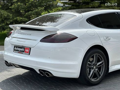 Porsche Panamera 2010 белый - фото 9