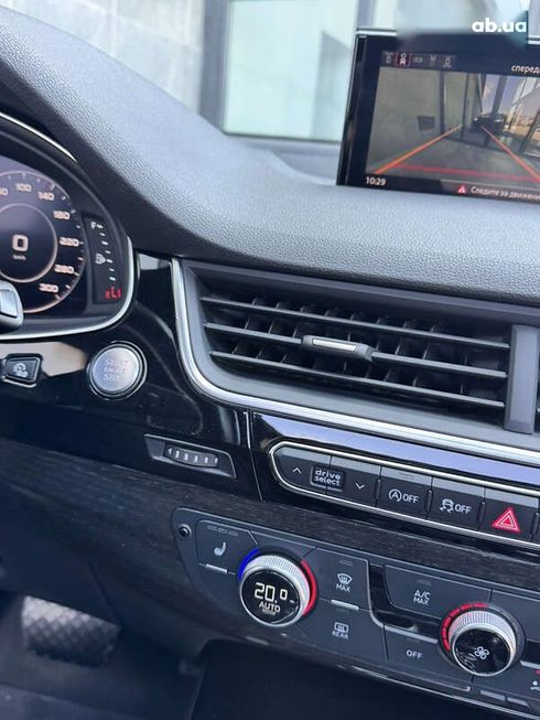 Audi Q7 2016 - фото 15