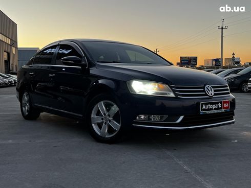 Volkswagen passat b7 2014 синий - фото 3