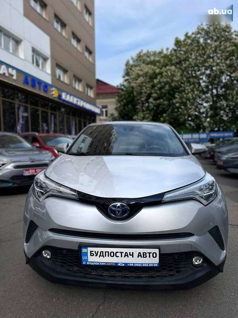 Toyota C-HR 2019 - фото 6