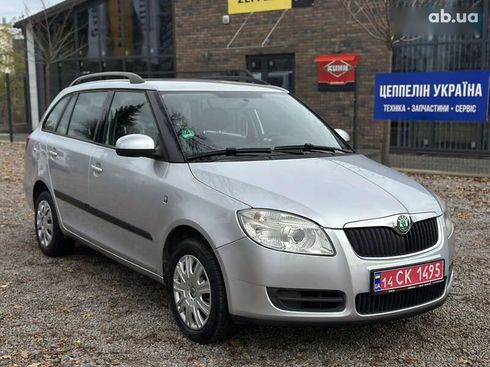 Skoda Fabia 2008 - фото 4