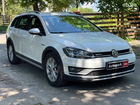 Volkswagen Golf 2017 белый - фото 3