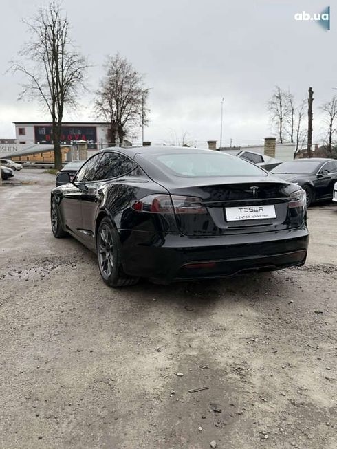 Tesla Model S 2021 - фото 15