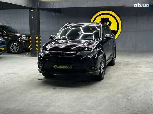 Mitsubishi Outlander 2016 - фото 3