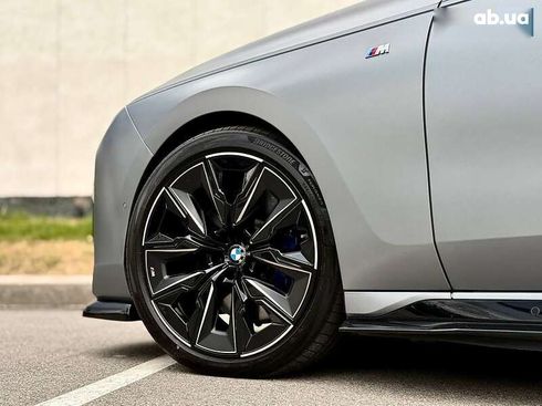 BMW i7 2022 - фото 25