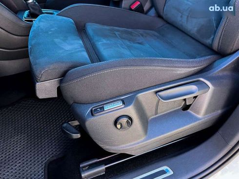 Volkswagen Tiguan 2021 - фото 17