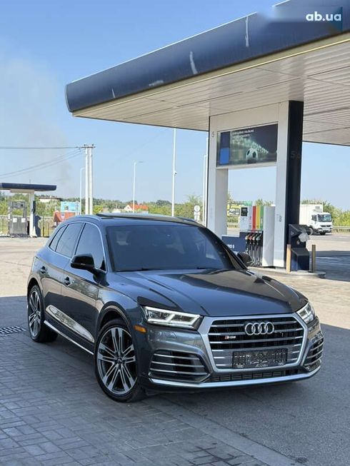 Audi SQ5 2018 - фото 17