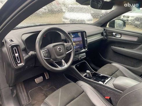Volvo XC40 2020 - фото 11