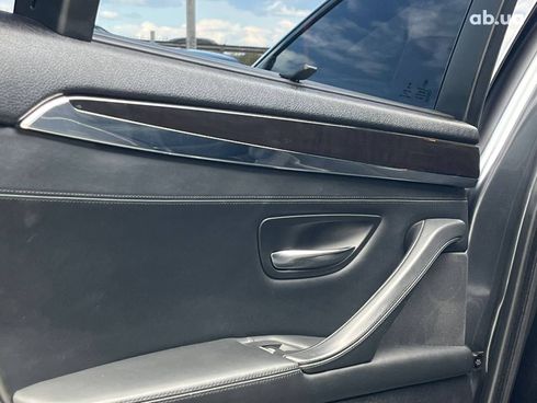 BMW 5 серия 2016 серый - фото 4