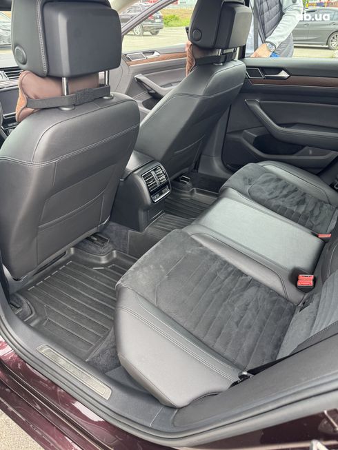 Volkswagen Passat 2016 красный - фото 33