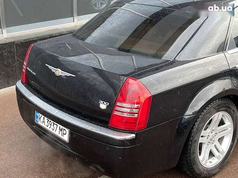Chrysler 300C 2005 - фото 10