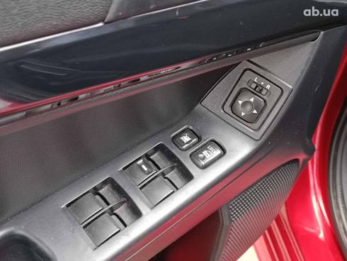 Mitsubishi Lancer 2016 красный - фото 33
