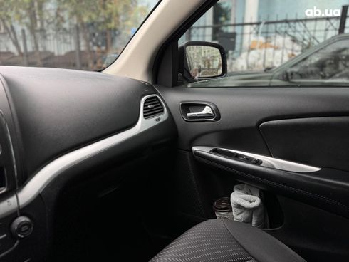 Dodge Journey 2017 красный - фото 87