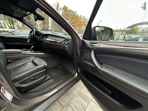 BMW X5 2010 - фото 28