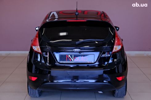 Ford Fiesta 2018 черный - фото 6