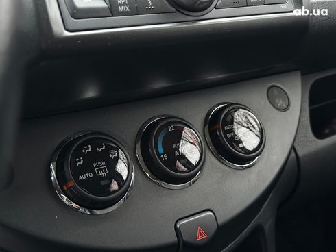 Nissan Note 2008 серый - фото 22