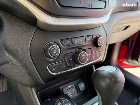Jeep Cherokee 2017 - фото 21