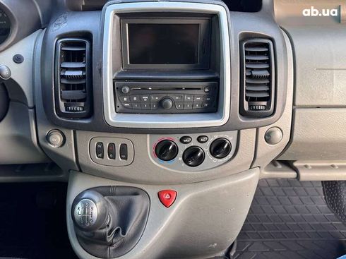 Opel Vivaro 2014 - фото 28