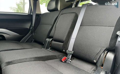 Mitsubishi Outlander 2013 - фото 15