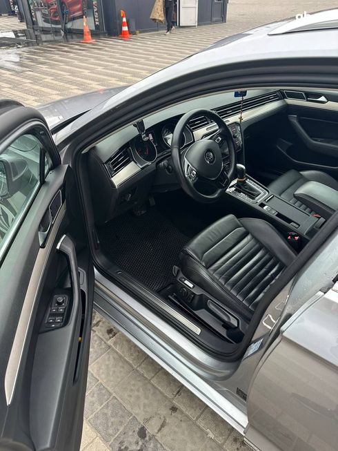 Volkswagen Passat 2019 серебристый - фото 8
