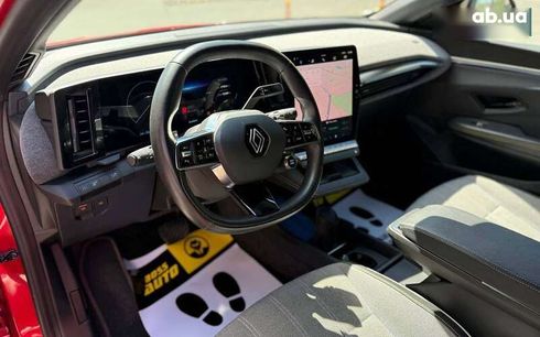 Renault Megane 2023 - фото 11