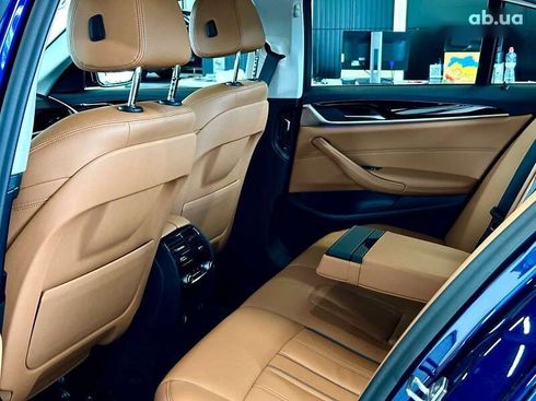 BMW 5 серия 2019 - фото 15