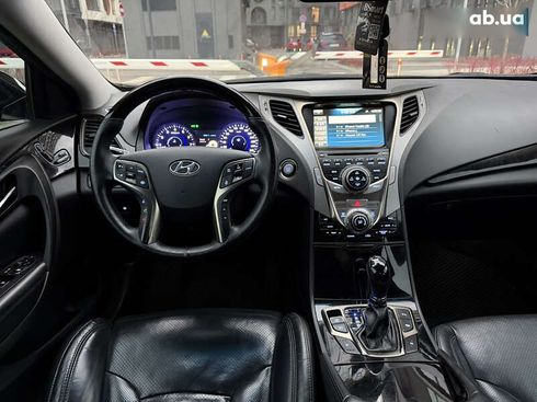 Hyundai Grandeur 2012 - фото 19