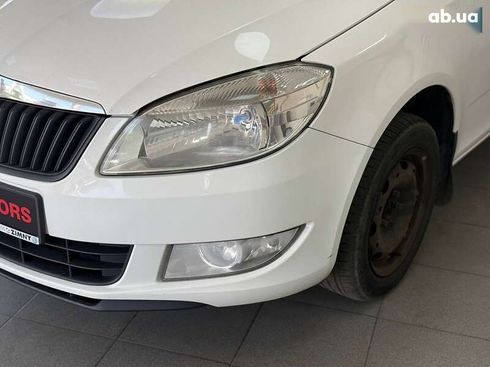 Skoda Fabia 2011 - фото 4