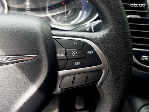 Chrysler 200 2015 серый - фото 14