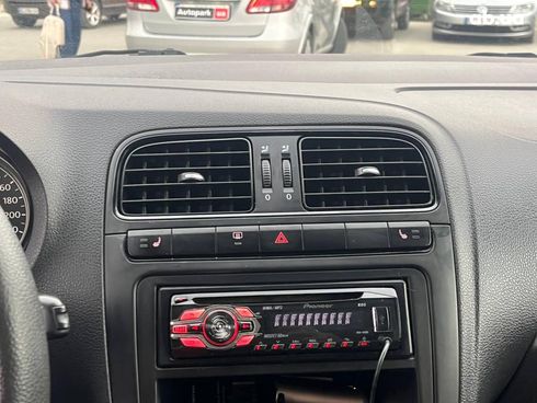 Volkswagen Polo 2012 черный - фото 30