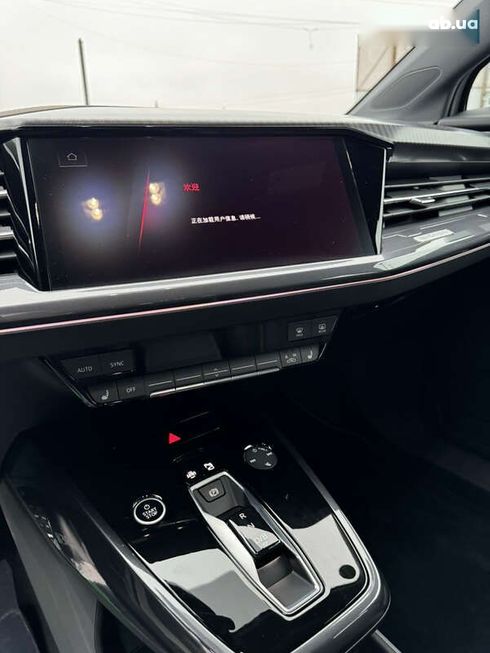 Audi Q4 e-tron 2023 - фото 24