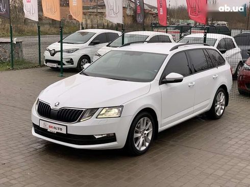 Skoda Octavia 2019 - фото 2